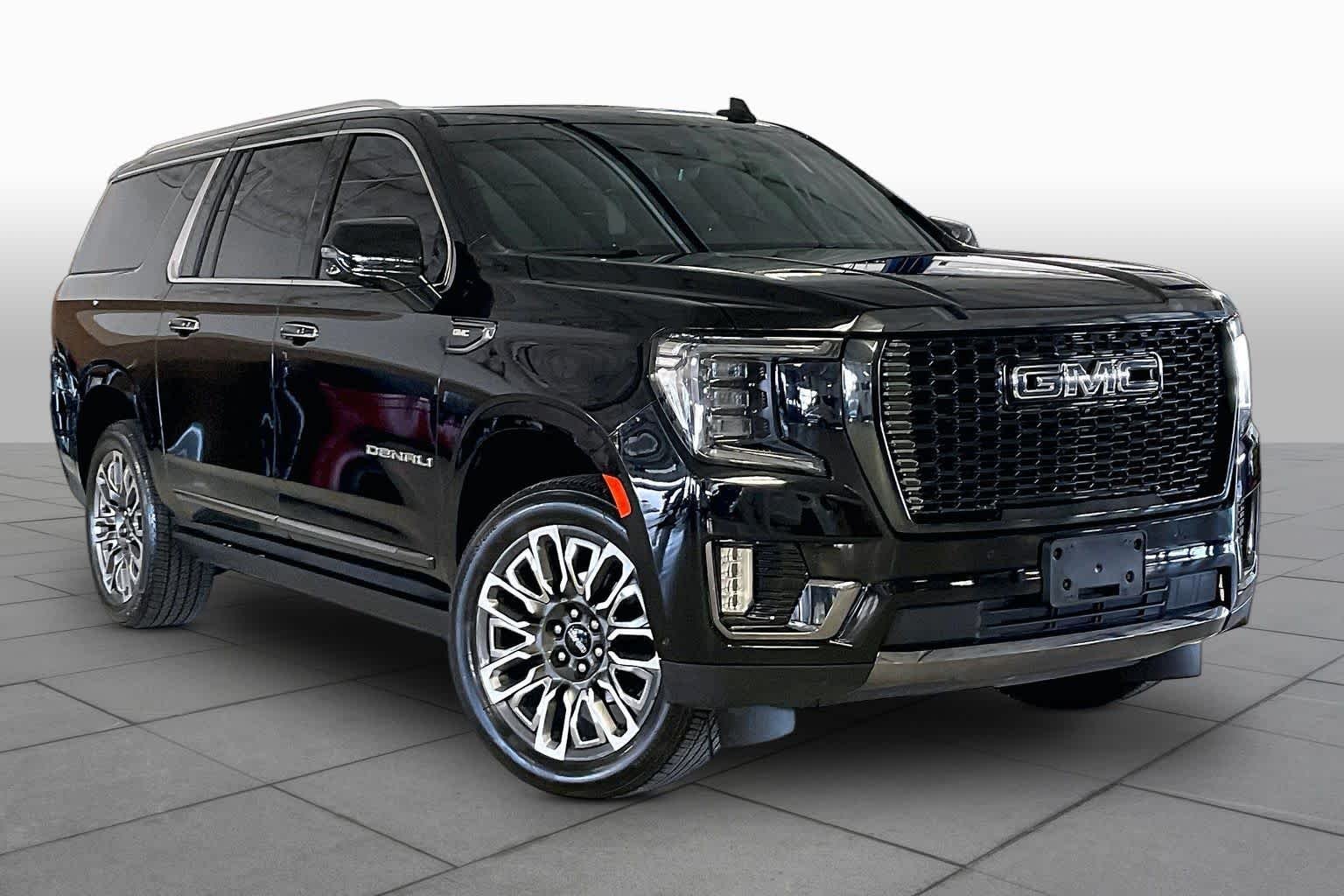 Used 2023 Onyx Black GMC Denali Ultimate image 2