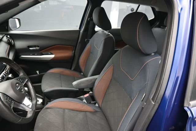 Used 2018 Blue Nissan SR image 19