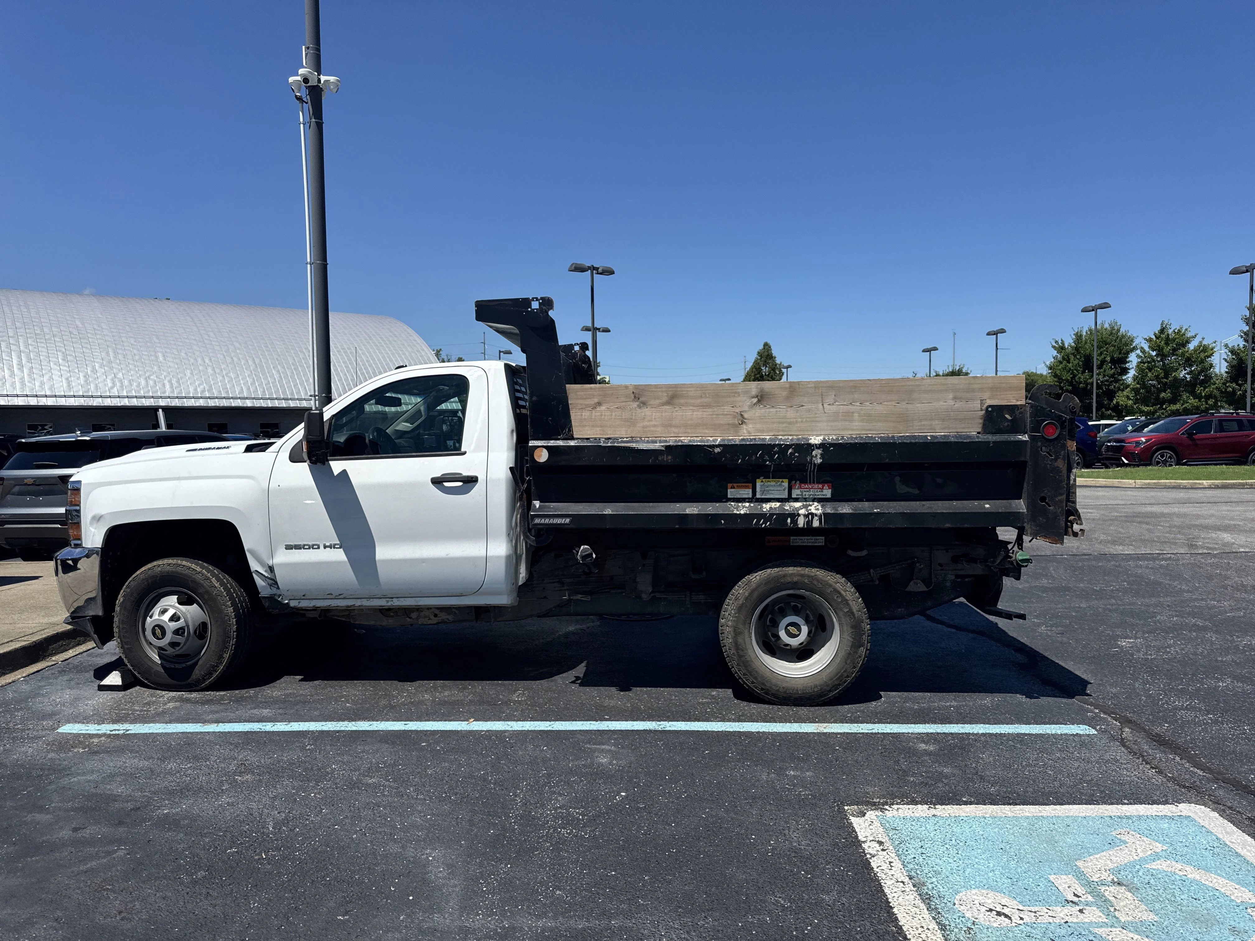 Used 2019 Summit White Chevrolet WT image 5