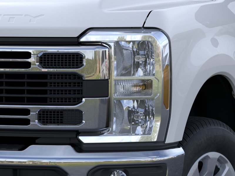 New 2024 Oxford White Ford F-350® XLT image 18