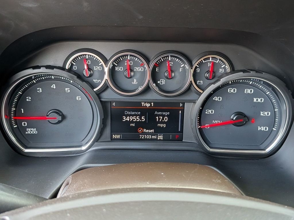 Used 2021 Red Chevrolet Z71 image 18