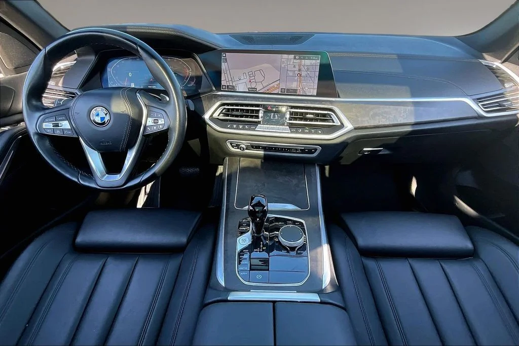Used 2022 Gray BMW sDrive40i image 15