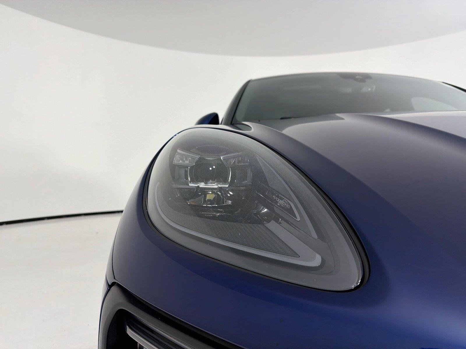 Used 2023 Gentian Blue Metallic Porsche S image 32