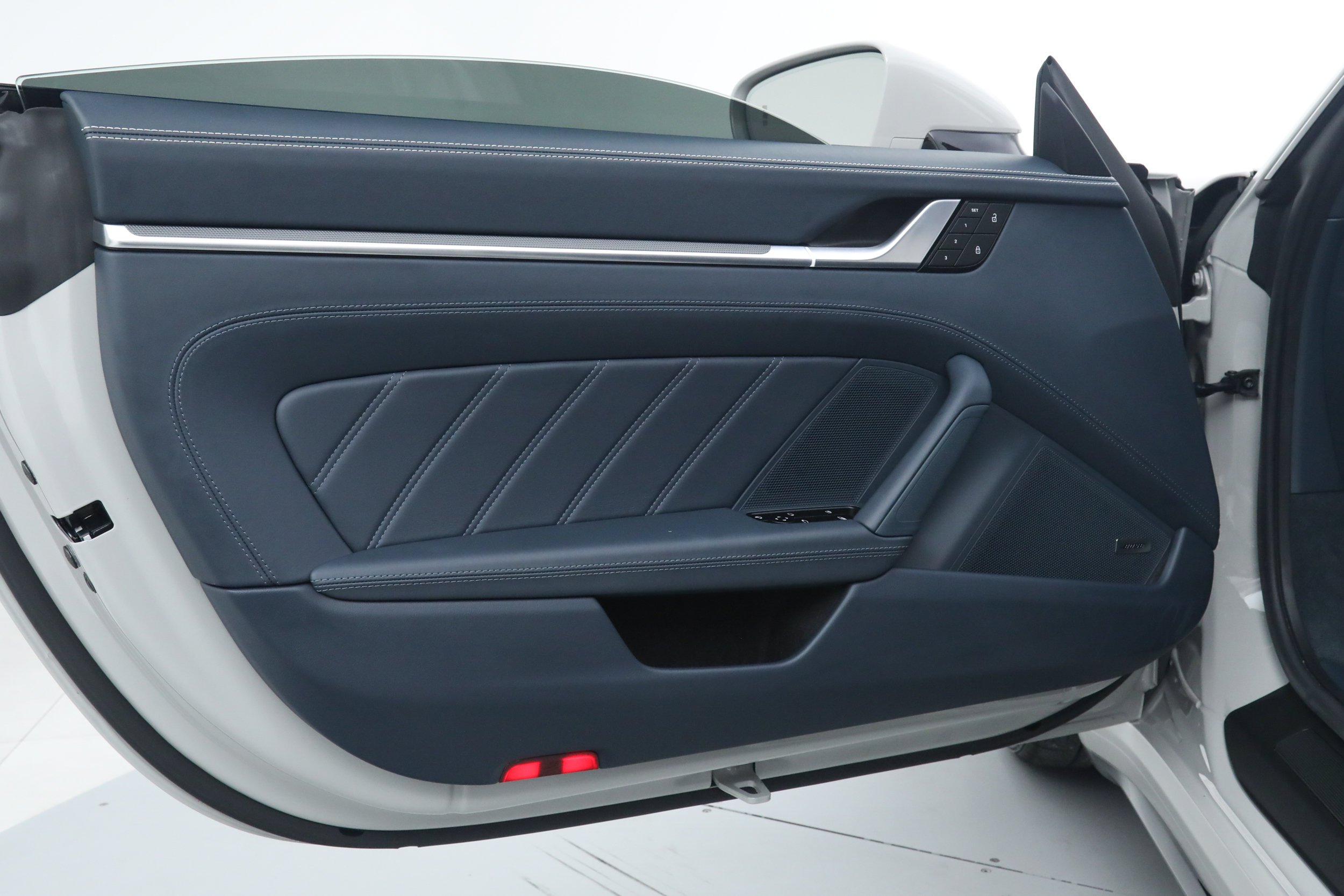 Used 2024 Gray Porsche Turbo Coupe image 19