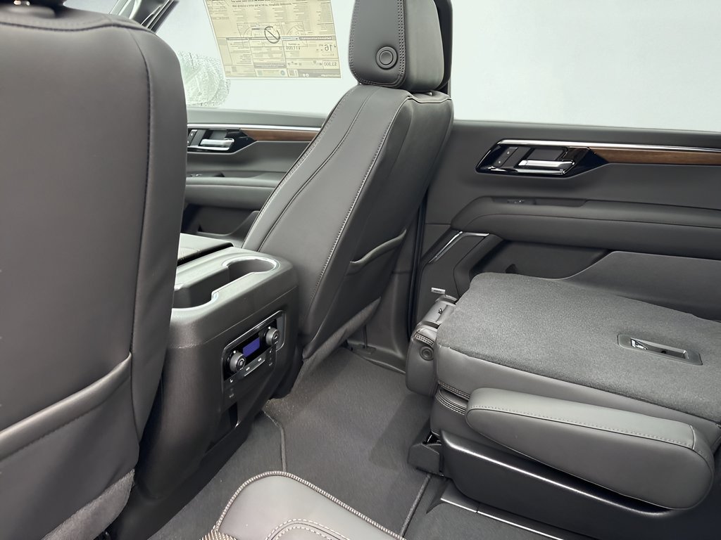 2026 Chevrolet Suburban High Country - Photo 13