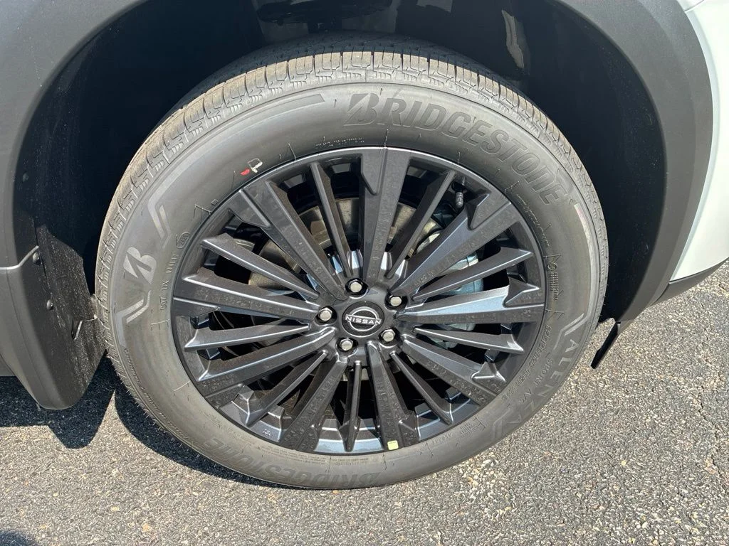 New 2026 Everest White Pearl TriCoat Nissan SL image 9