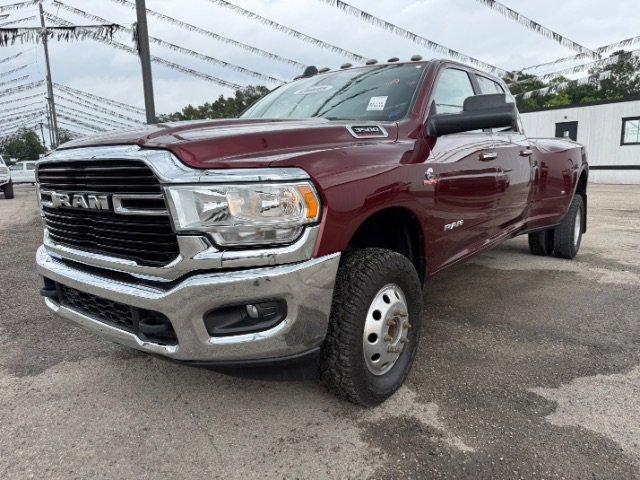 2019 RAM 3500 Lone Star 4X4 Crew Cab LWB's photo