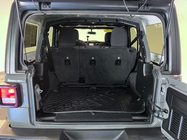 Used 2020 Gray Jeep Unlimited Sport S image 5