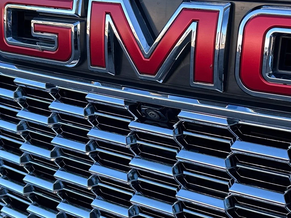 Used 2024 White GMC Denali image 54