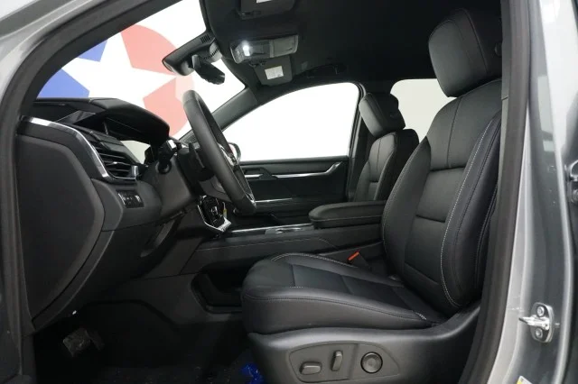 New 2026 Sterling Metallic GMC Elevation image 16