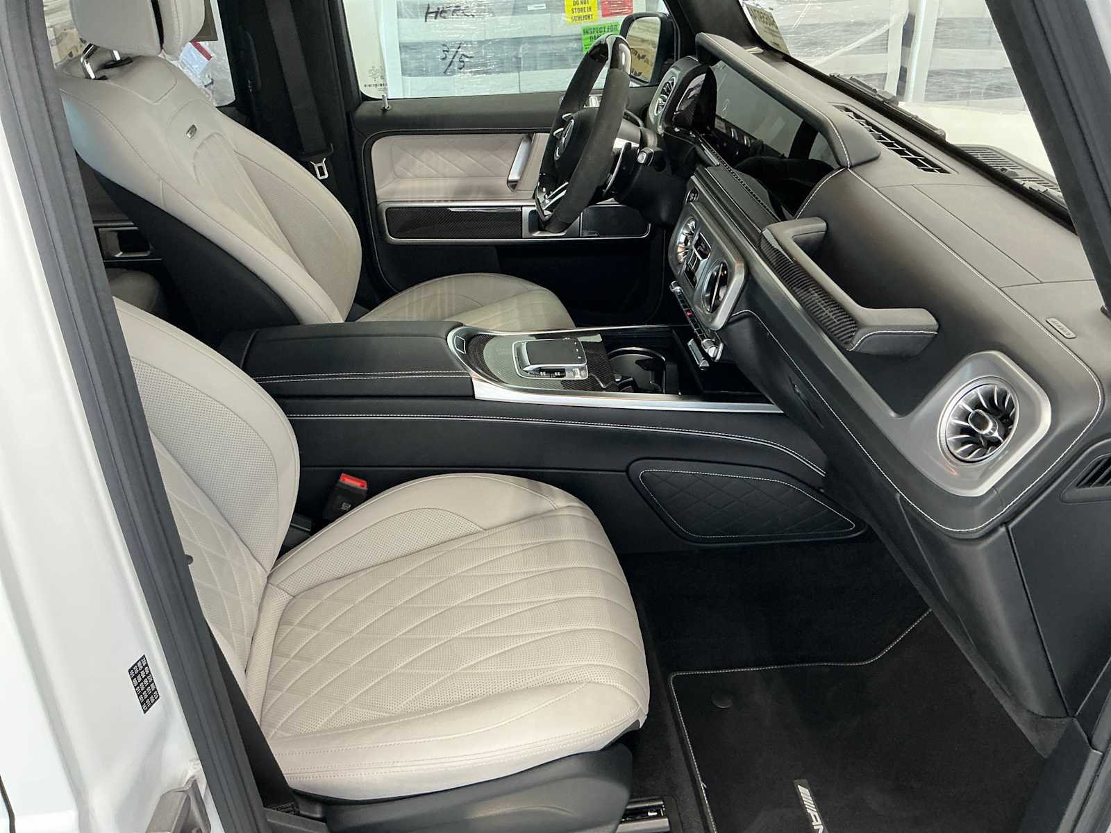 Certified Used 2025 MANUFAKTUR Moonlight White Metallic Mercedes-Benz AMG® G 63 image 11