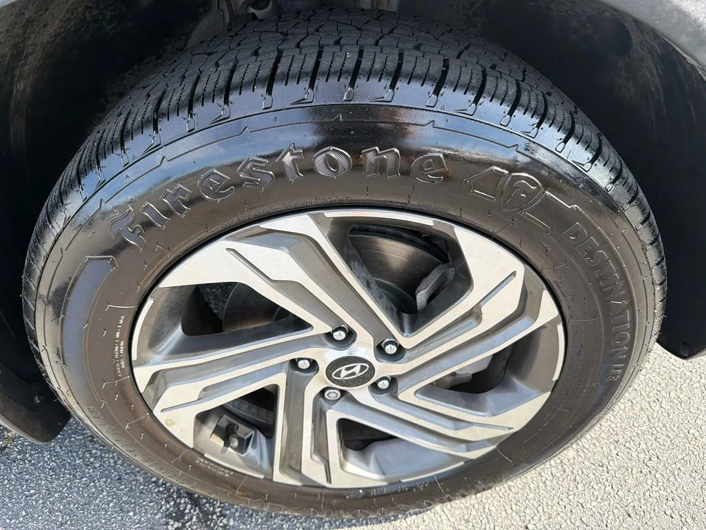 Used 2022 Gray Hyundai SEL image 12