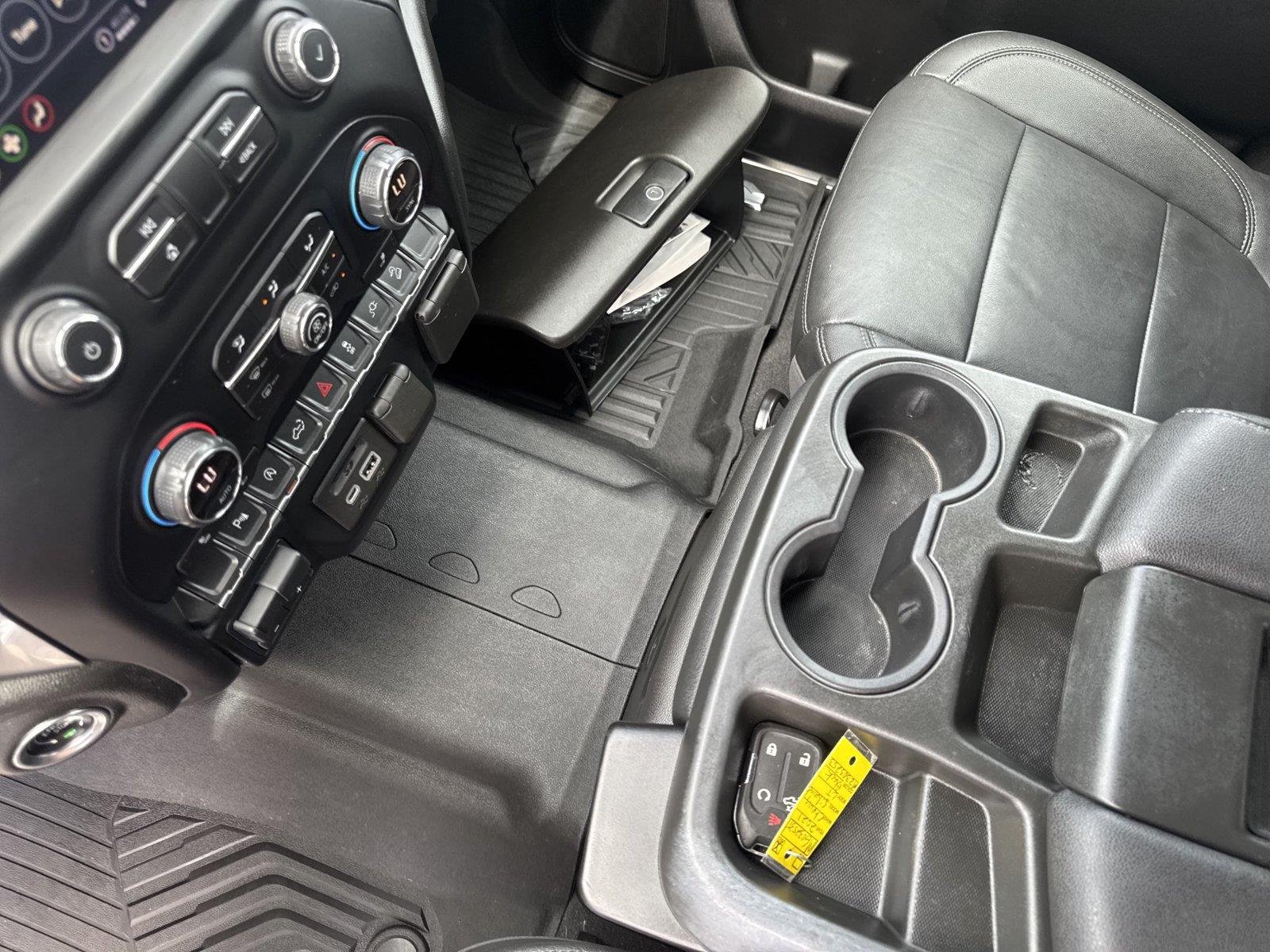Used 2021 BLACK Chevrolet LT image 27