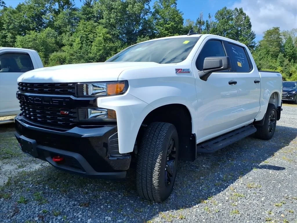 Used 2021 White Chevrolet Custom Trail Boss image 2