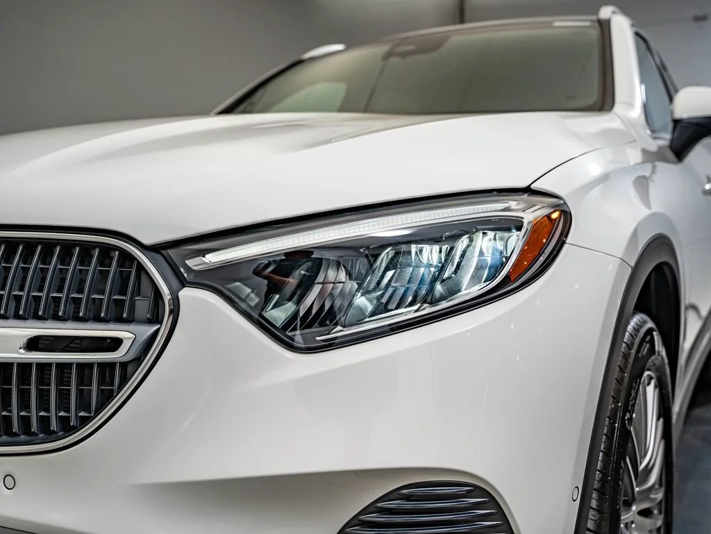 New 2027 Polar White Mercedes-Benz GLC 300 image 13