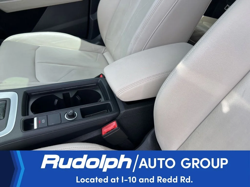 Used 2021 White Audi Premium Plus image 28
