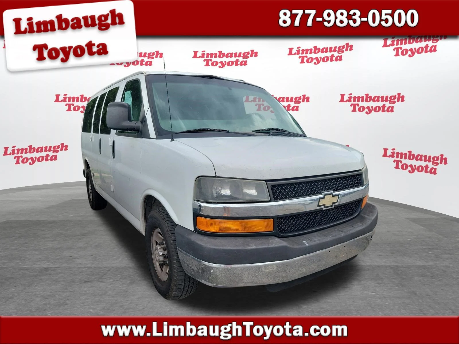 2015 Chevrolet Express 2500 LS's photo