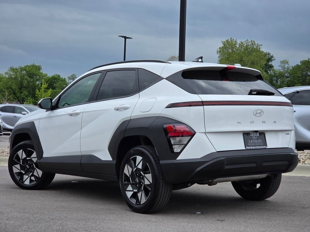 Used 2024 Atlas White Hyundai SEL image 29