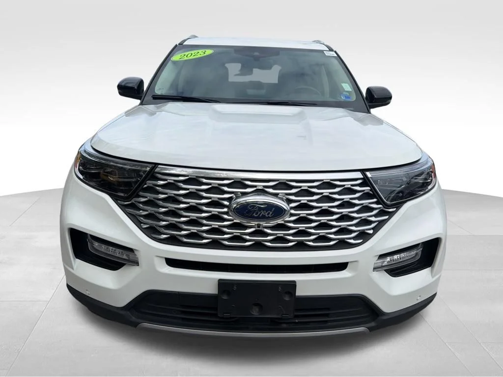 Used 2023 White Ford Platinum image 9