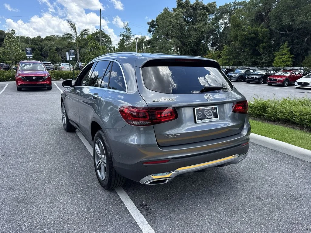 Used 2021 Graphite Gray Metallic Mercedes-Benz GLC 300 image 13