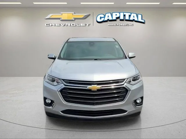 Used 2019 SILVER ICE METALLIC Chevrolet Premier image 8