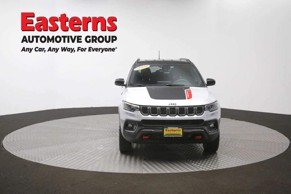 Used 2025 Silver Jeep Trailhawk image 51