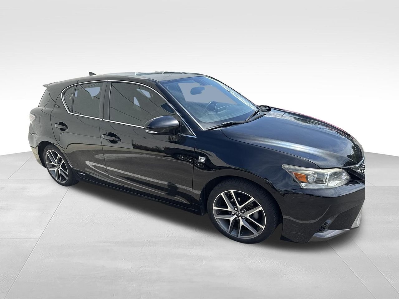 Used 2016 Black Lexus 200h image 2