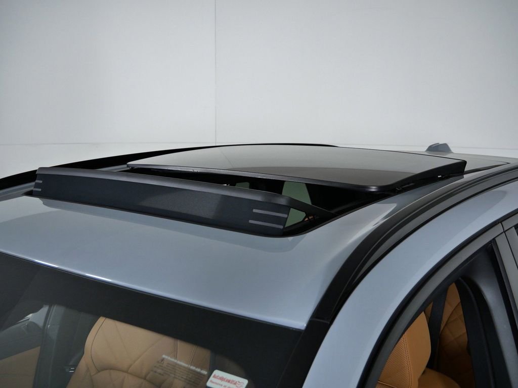 Used 2026 Brooklyn Grey Metallic BMW xDrive50e image 19