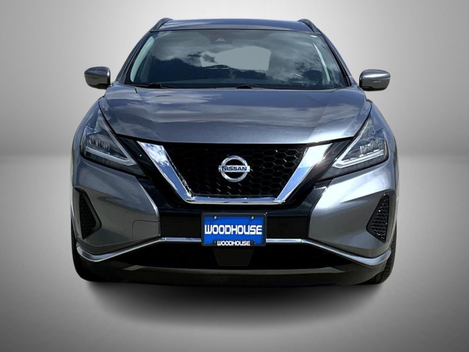 Used 2020 Gray Nissan SV image 2