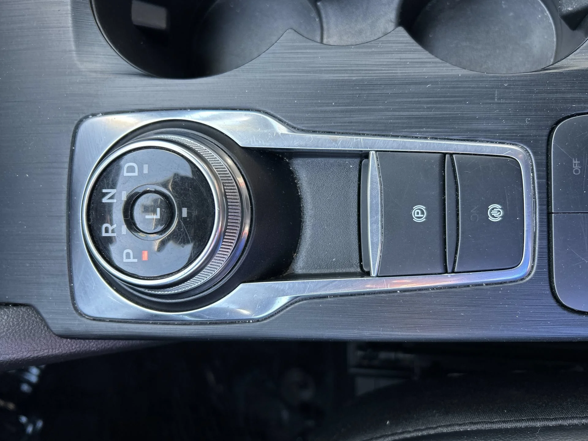 Used 2024 Agate Black Metallic Ford ST-Line image 21