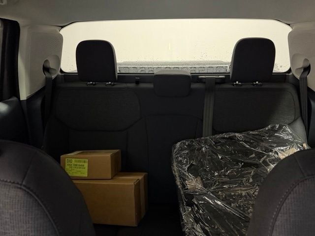 New 2026 Carbonized Gray Metallic Ford XL image 20