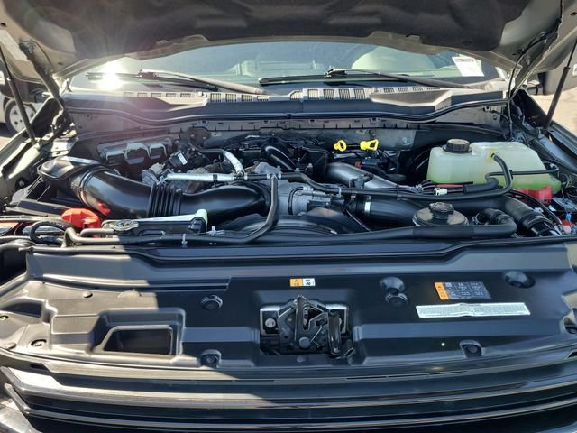 Certified Used 2019 Silver Spruce Ford Lariat image 31