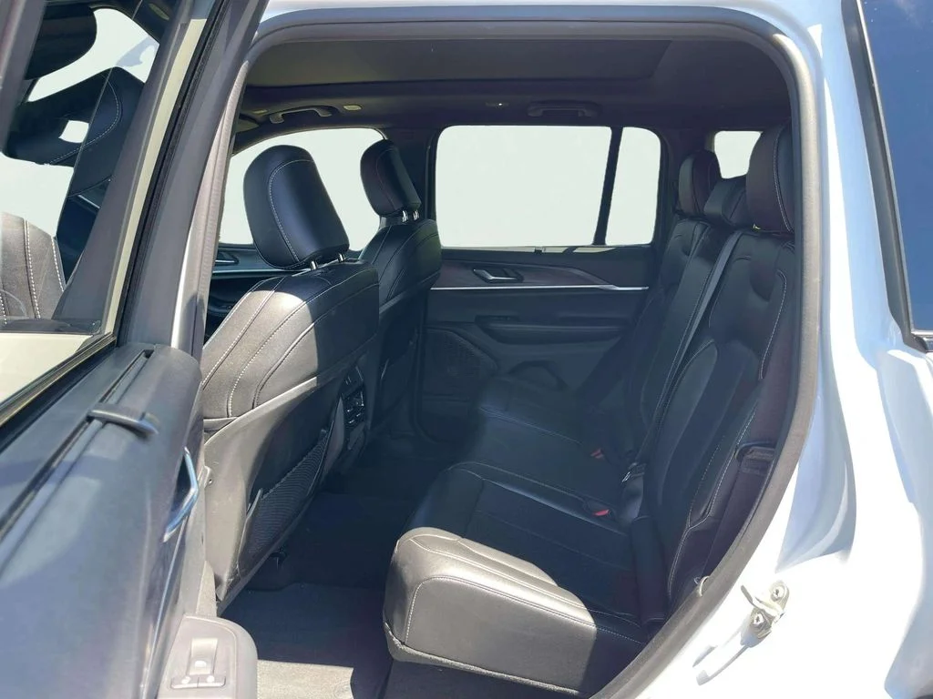 Used 2024 Bright White Clearcoat Jeep Limited image 27