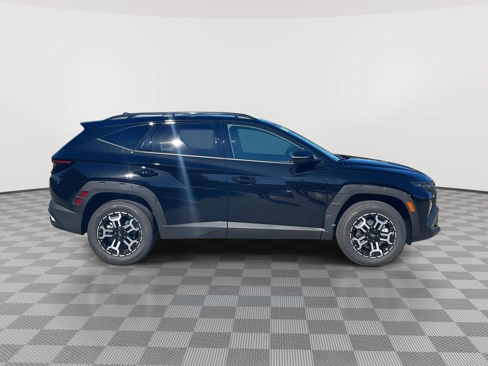 New 2026 Phantom Black Hyundai XRT image 4