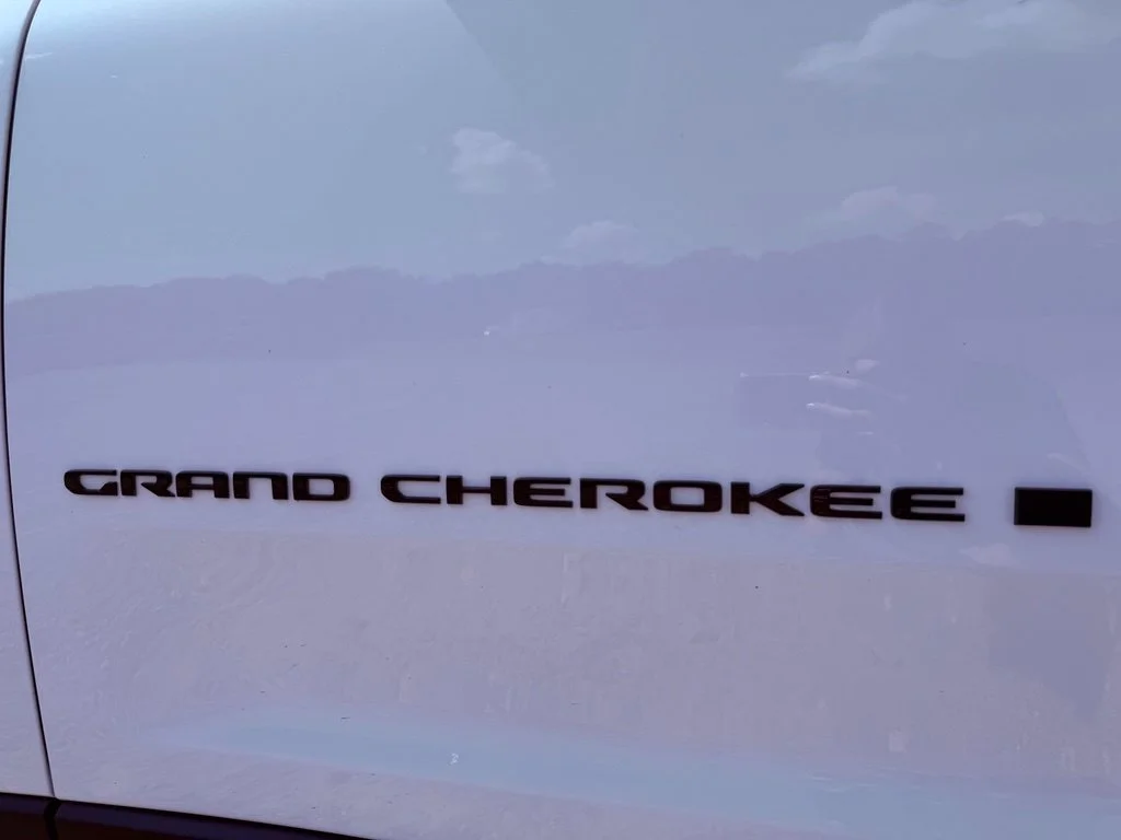 Used 2024 White Jeep Altitude X image 35