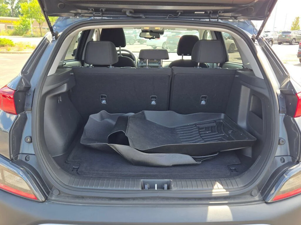 Used 2022 Gray Hyundai SEL image 13