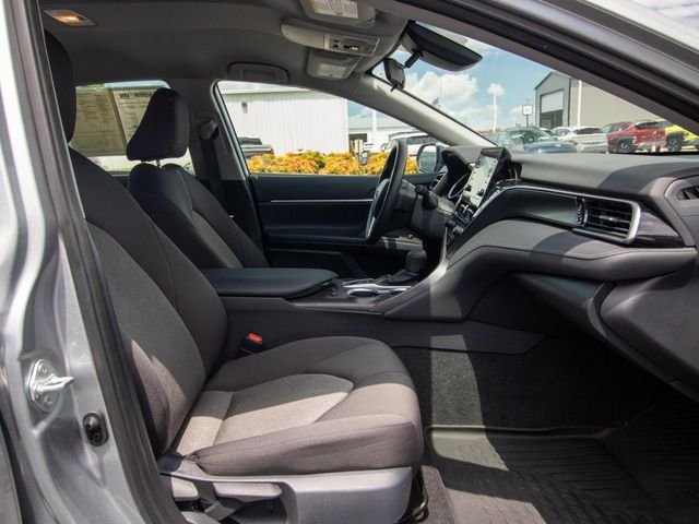 2023 Toyota Camry LE - Photo 16