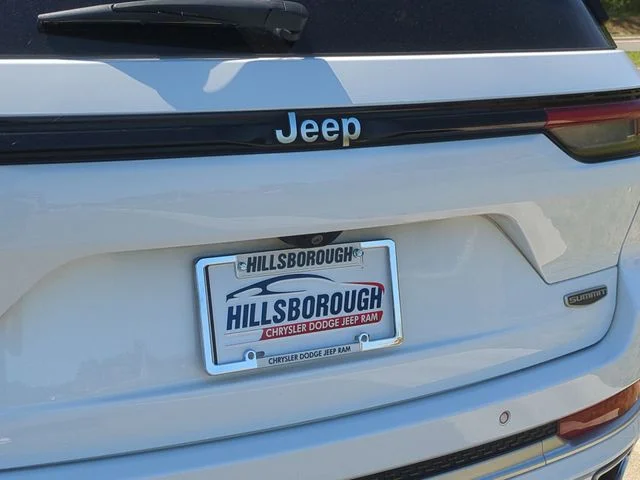 Used 2022 White Jeep Summit Reserve image 22