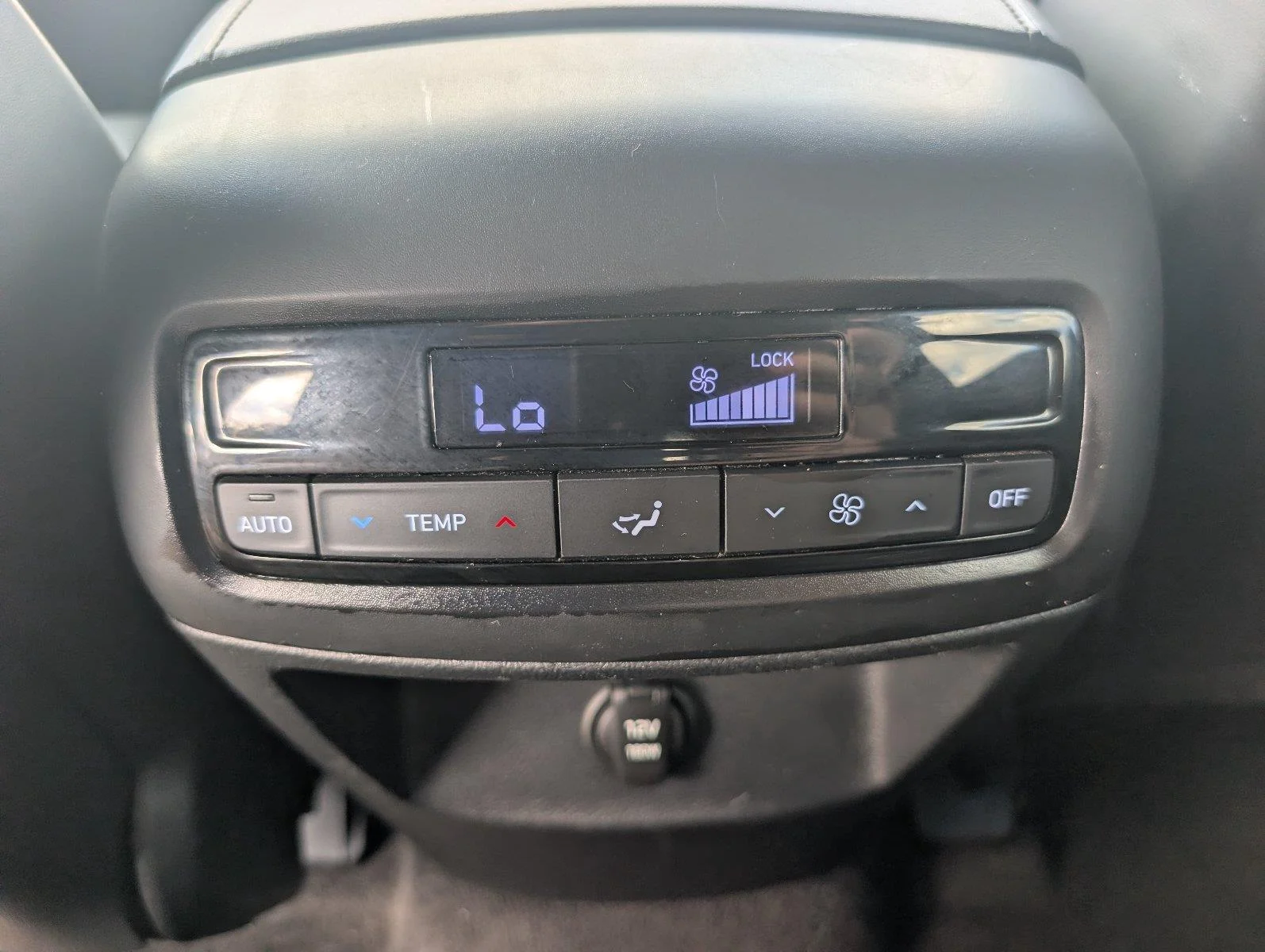 Used 2024 Steel Graphite Hyundai SEL 7P image 35
