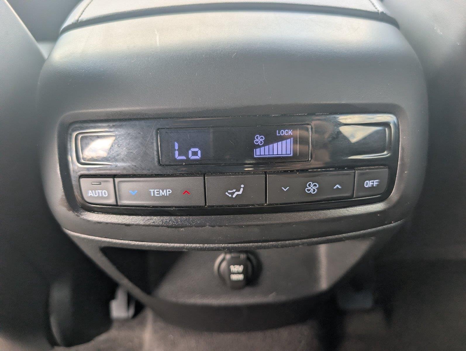 Used 2024 Steel Graphite Hyundai SEL 7P image 35