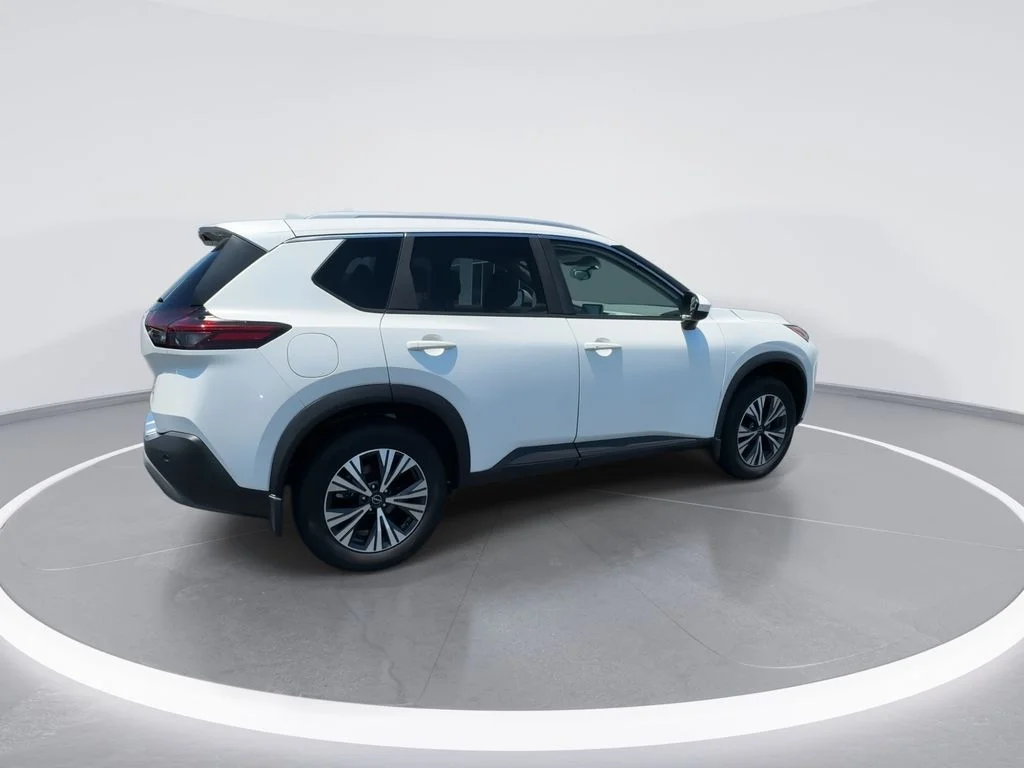 Used 2023 White Nissan SV image 8