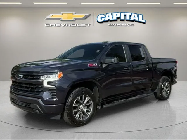 Used 2022 Gray Chevrolet RST image 1
