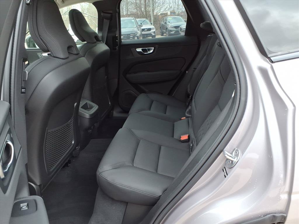 Used 2026 Aurora Silver Volvo Plus image 12