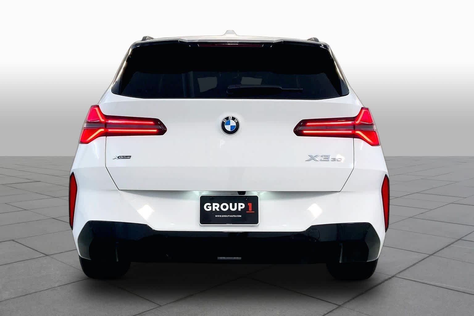 New 2026 Alpine White BMW 30 xDrive image 4