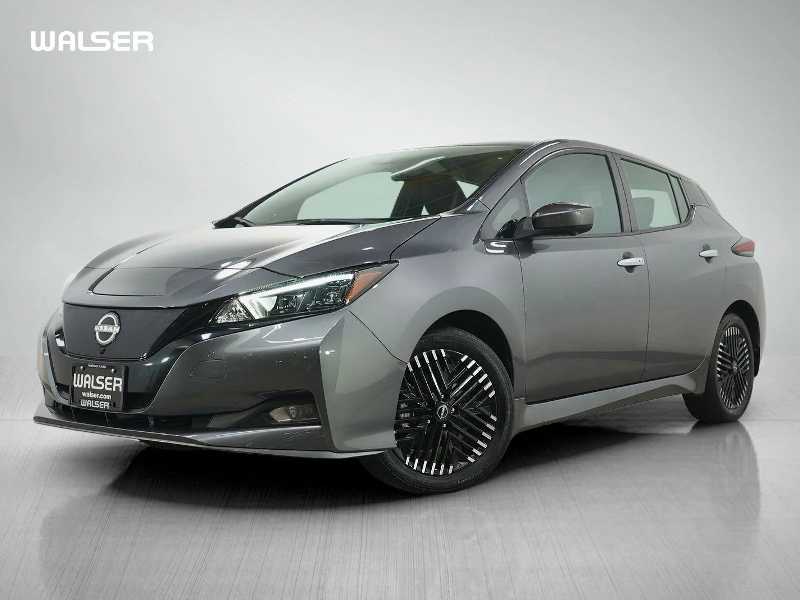 2023 Nissan Leaf SV Plus's photo