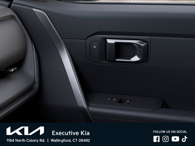 New 2027 Black Kia X-Line S image 25