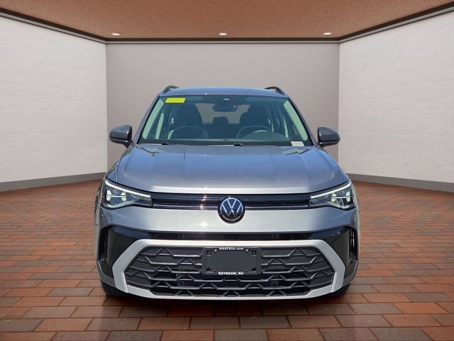 Certified Used 2025 Gray Volkswagen 1.5T S image 23