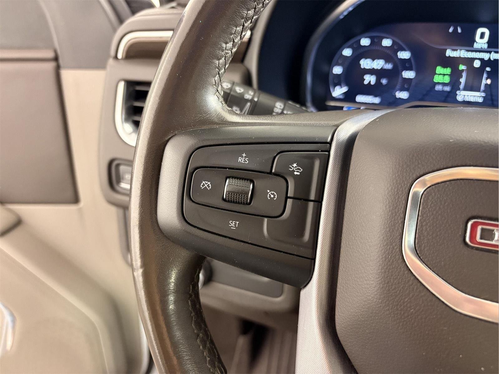 Used 2022 Summit White GMC SLE image 29
