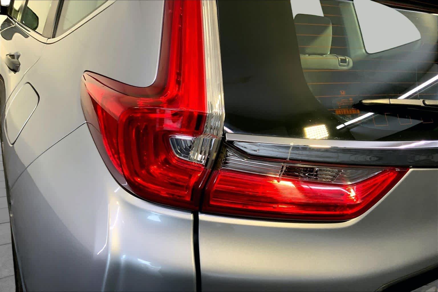 Used 2019 Lunar Silver Metallic Honda LX image 27