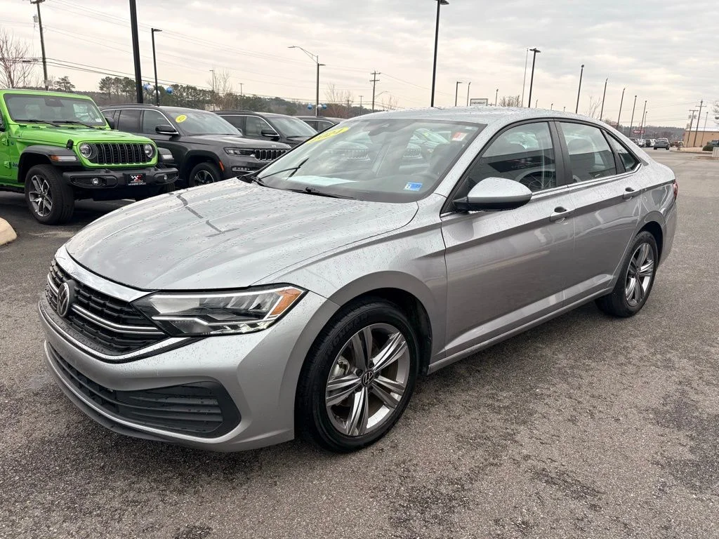 2024 Volkswagen Jetta SE - Photo 10